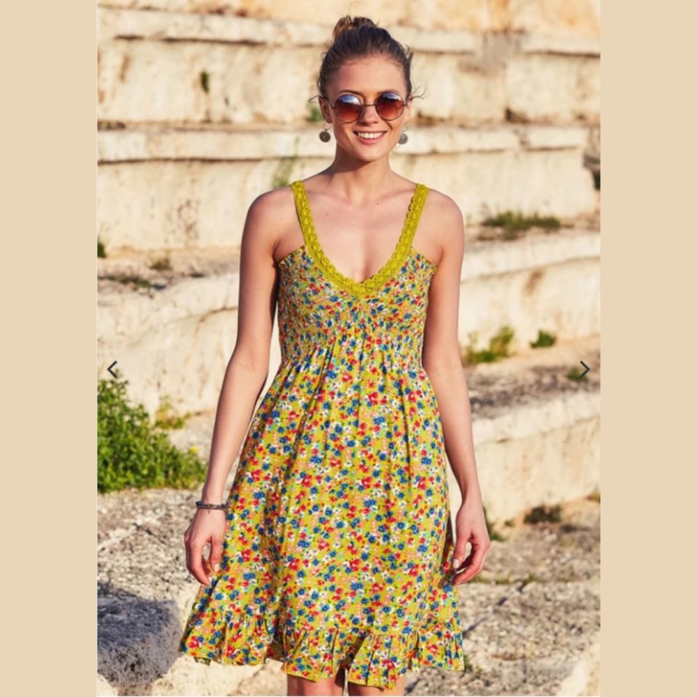 Floral Print Laced Neckline Shirred Back Sundress